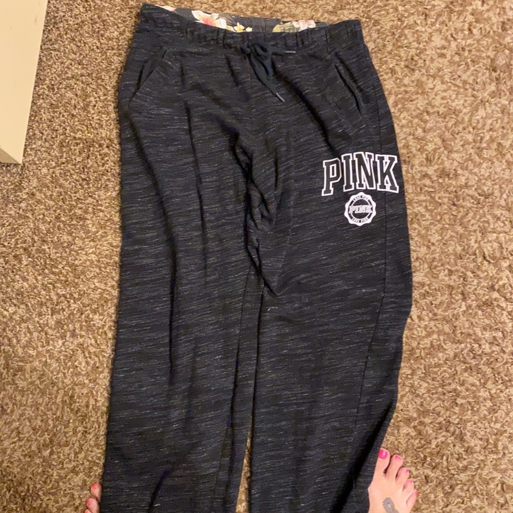 Pink - Picture 4 of 5